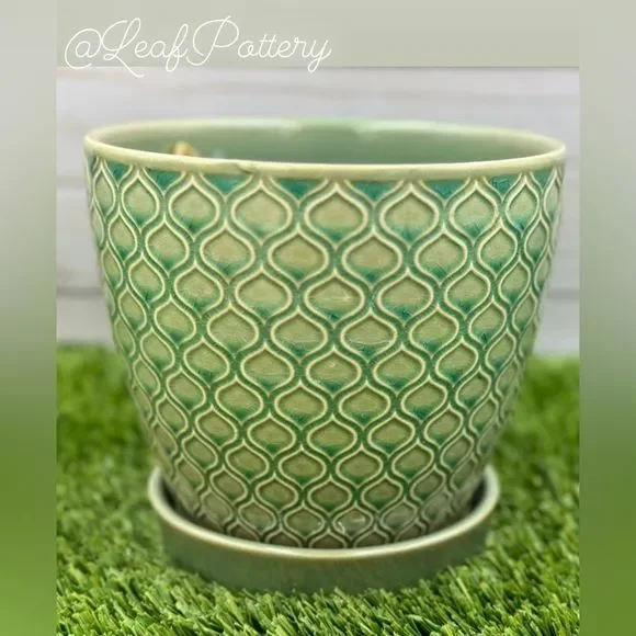 Coral Aqua/Green Ceramic Planter Pot with Saucer Attached - Picture 6 of 8